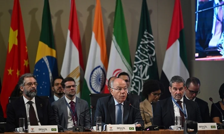 ট্রাম্পের বাণিজ্য যুদ্ধের প্রেক্ষাপটে ব্রাজিলে ব্রিকস বৈঠক