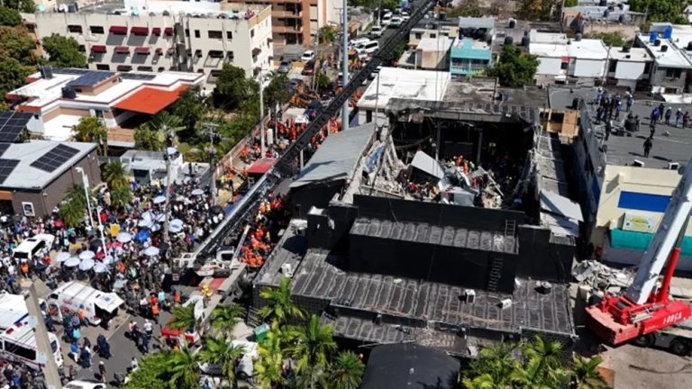 ডোমিনিকান প্রজাতন্ত্রে নাইটক্লাবের ছাদধসে মৃতের সংখ্যা বেড়ে ৯৮