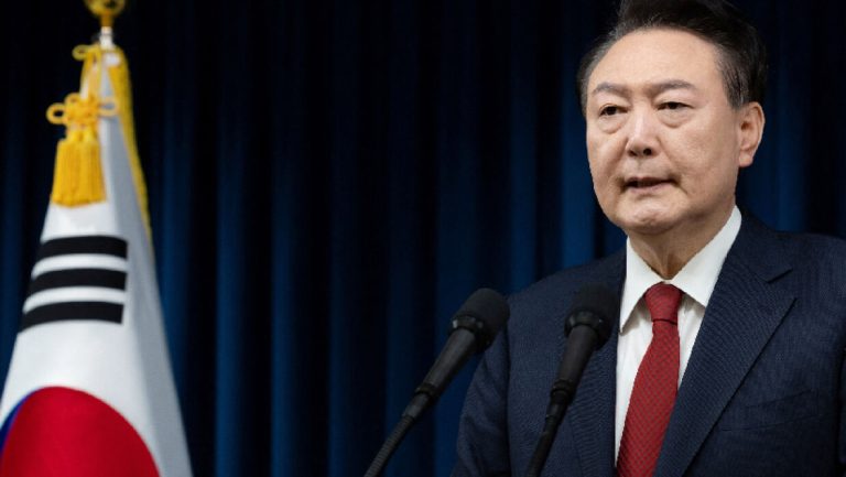 দক্ষিণ কোরিয়ার সাবেক প্রেসিডেন্ট মুন জে-ইনের বিরুদ্ধে দুর্নীতির অভিযোগ