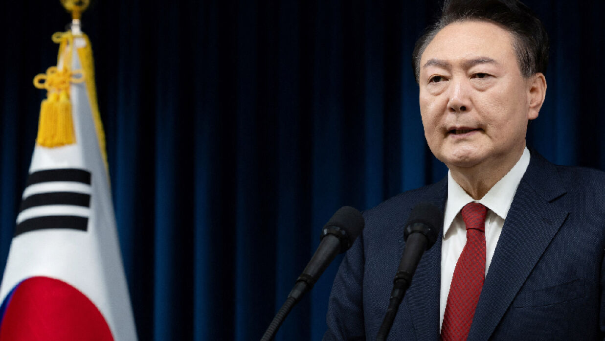 দক্ষিণ কোরিয়ার সাবেক প্রেসিডেন্ট মুন জে-ইনের বিরুদ্ধে দুর্নীতির অভিযোগ