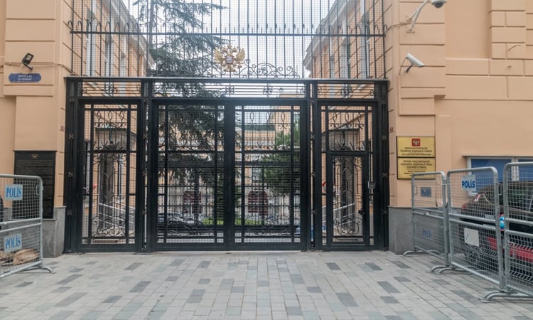 দূতাবাস সচল রাখতে ইস্তাম্বুলে যুক্তরাষ্ট্র-রাশিয়ার বৈঠক