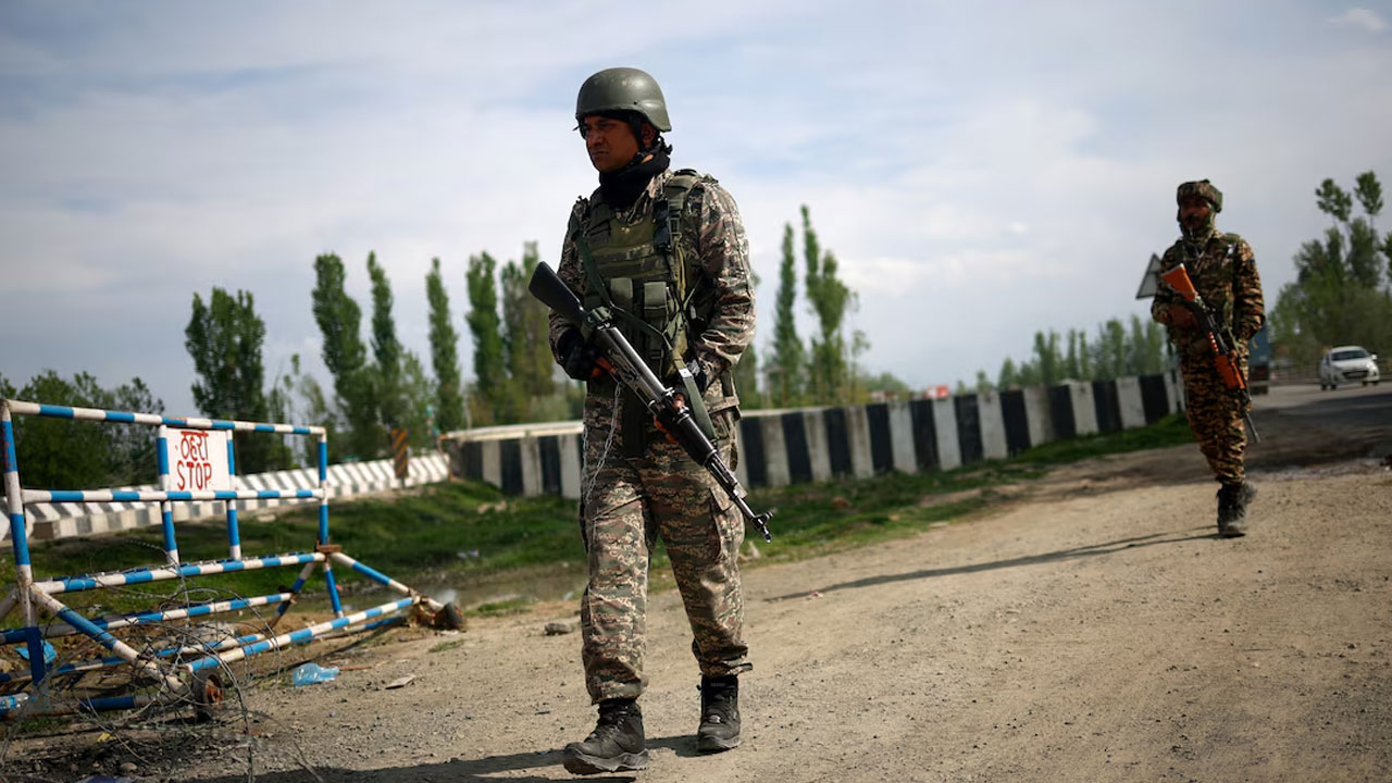 ভারতের সম্ভাব্য আক্রমণ ঠেকাতে পাকিস্তানের প্রস্তুতি
