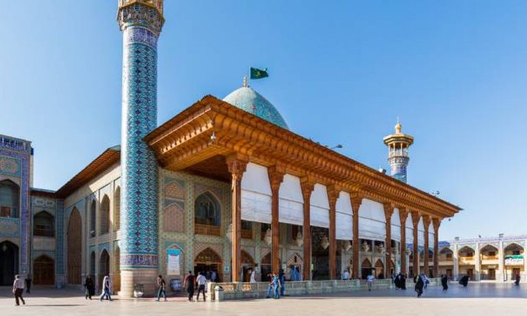 ইরানে শিয়া মাজারে হামলার ঘটনায় তিনজনের মৃত্যুদণ্ড