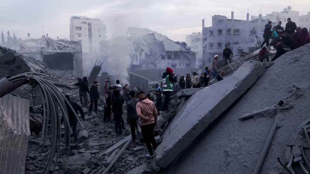 ইসরাইলি হামলায় গাজায় একই পরিবারের ৮ জনসহ নিহত ১১