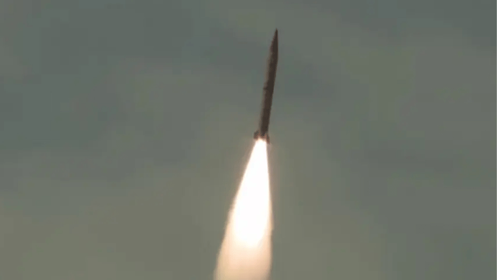 কাশ্মীর উত্তেজনার মধ্যে পাকিস্তানের ক্ষেপণাস্ত্র উৎক্ষেপণ