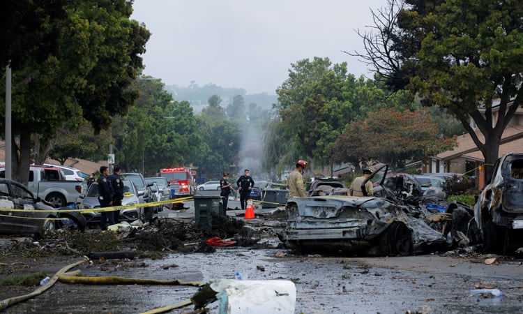 ক্যালিফোর্নিয়ায় উড়োজাহাজ দুর্ঘটনায় পাইলটসহ ৬ জন নিহত