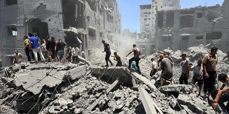 গাজায় ইসরাইলের হামলায় নিহত ৪৪, এক বাড়িতেই প্রাণ গেল ২৩ জনের
