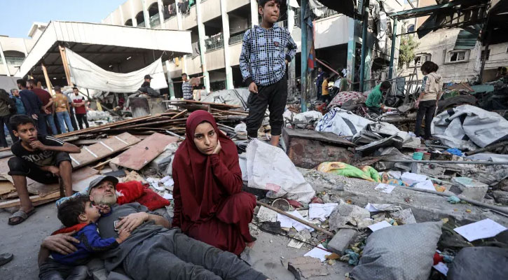 গাজায় ইসরায়েলি হামলায় নিহত ৫২, স্কুলে প্রাণ গেল ৩৩ জনের