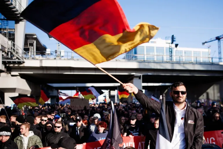 চরম ডানপন্থী এএফডি নিষিদ্ধের বিষয়ে সিদ্ধান্তের মুখে জার্মানির মের্ৎস