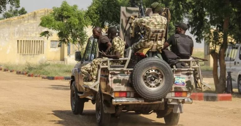 নাইজেরিয়ায় জমি বিরোধকে কেন্দ্র করে সংঘর্ষ, নিহত অন্তত ৩০