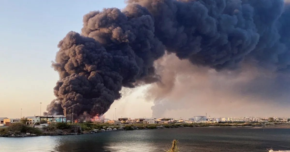 পোর্ট সুদানের জ্বালানি ডিপোর আগুন নিয়ন্ত্রণে