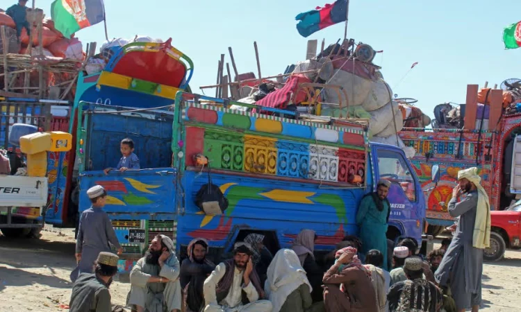 এপ্রিল থেকে পাকিস্তান ছাড়লেন ২ লাখের বেশি আফগান