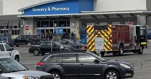 মিশিগানের ওয়ালমার্টে ছুরিকাঘাতে আহত ১১, সন্দেহভাজন আটক