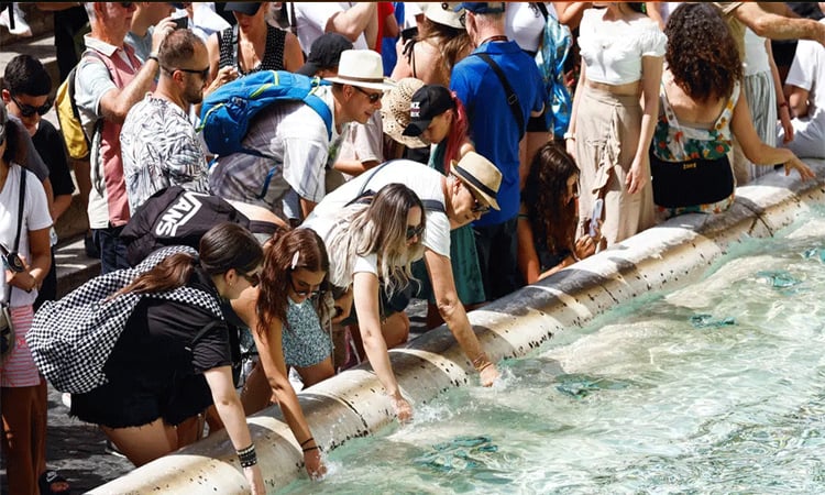 তীব্র তাপপ্রবাহে স্পেনে দুই জনের মৃত্যু