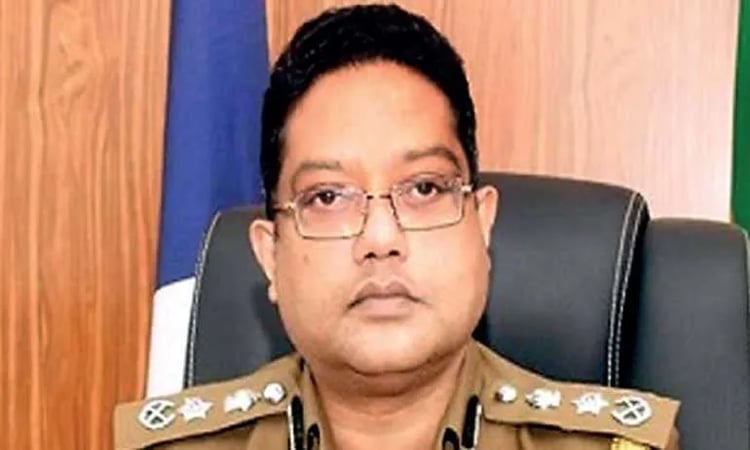 ইস্টার সানডে হামলা ঠেকাতে ব্যর্থতায় শ্রীলঙ্কার শীর্ষ পুলিশ কর্মকর্তা বরখাস্ত