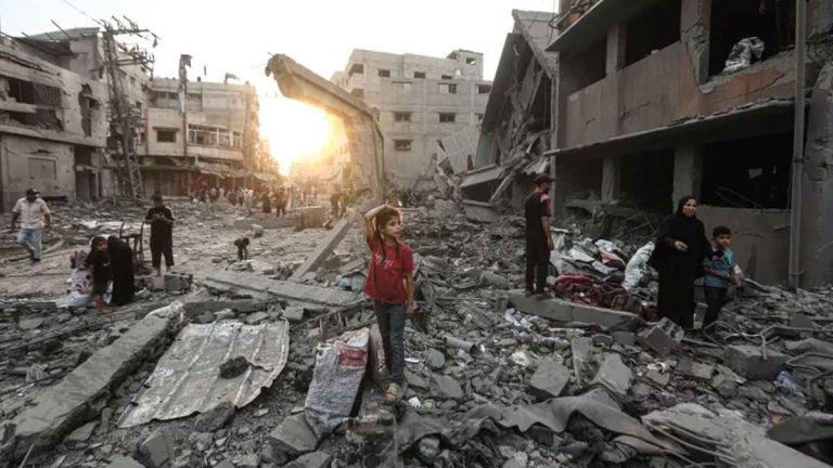 হামাসের ঘোষণা: গাজায় যুদ্ধবিরতি আলোচনা ‘অবিলম্বে’ শুরুর প্রস্তুতি