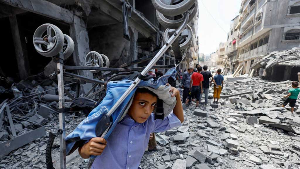 ইসরায়েলের গাজা দখল পরিকল্পনার বিরুদ্ধে বিশ্বজুড়ে তীব্র সমালোচনা ও বাতিলের দাবি