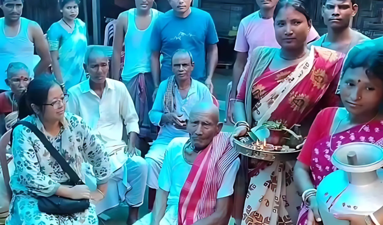 শতবর্ষে ‘দুধের দাঁত’ গজাল বৃদ্ধের, গ্রামে মহাভোজ!