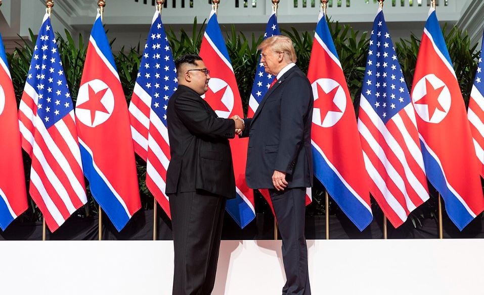 এপেক সম্মেলনে অংশ নিতে দক্ষিণ কোরিয়া যাচ্ছেন ট্রাম্প