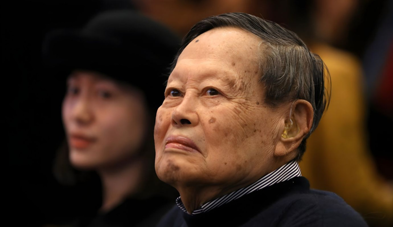 নোবেল বিজয়ী পদার্থবিদ চেন নিং ইয়াং আর নেই