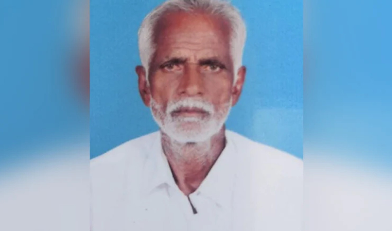 ২৭ মাস বেতন না পেয়ে পঞ্চায়েত অফিসের সামনে কর্মচারীর আত্মহত্যা 1 ২৭ মাস বেতন না পেয়ে পঞ্চায়েত অফিসের সামনে কর্মচারীর আত্মহত্যা