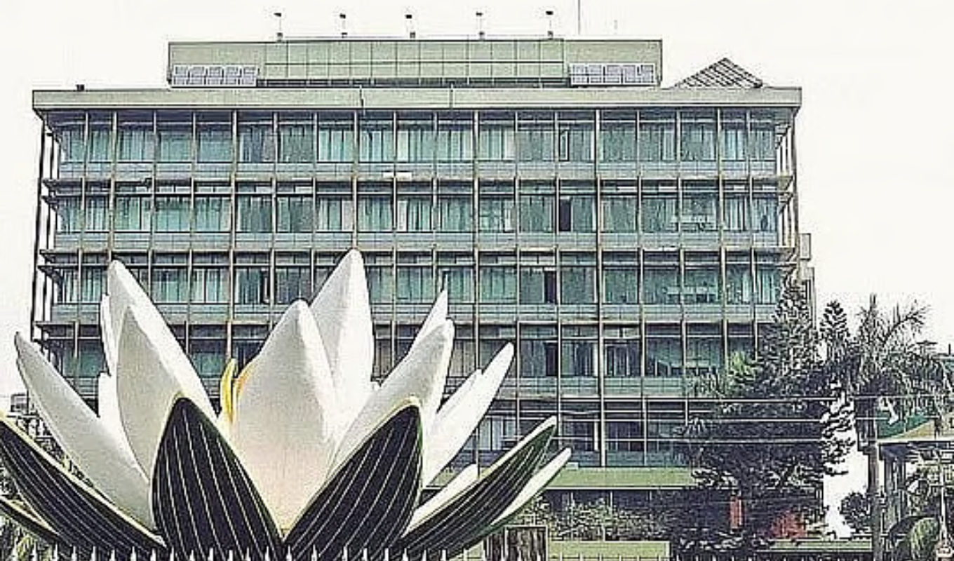 বাংলাদেশ ব্যাংক আর বিএসইসির শীর্ষ ব্যক্তিরাও ব্যাংকের এমডি হতে পারবেন