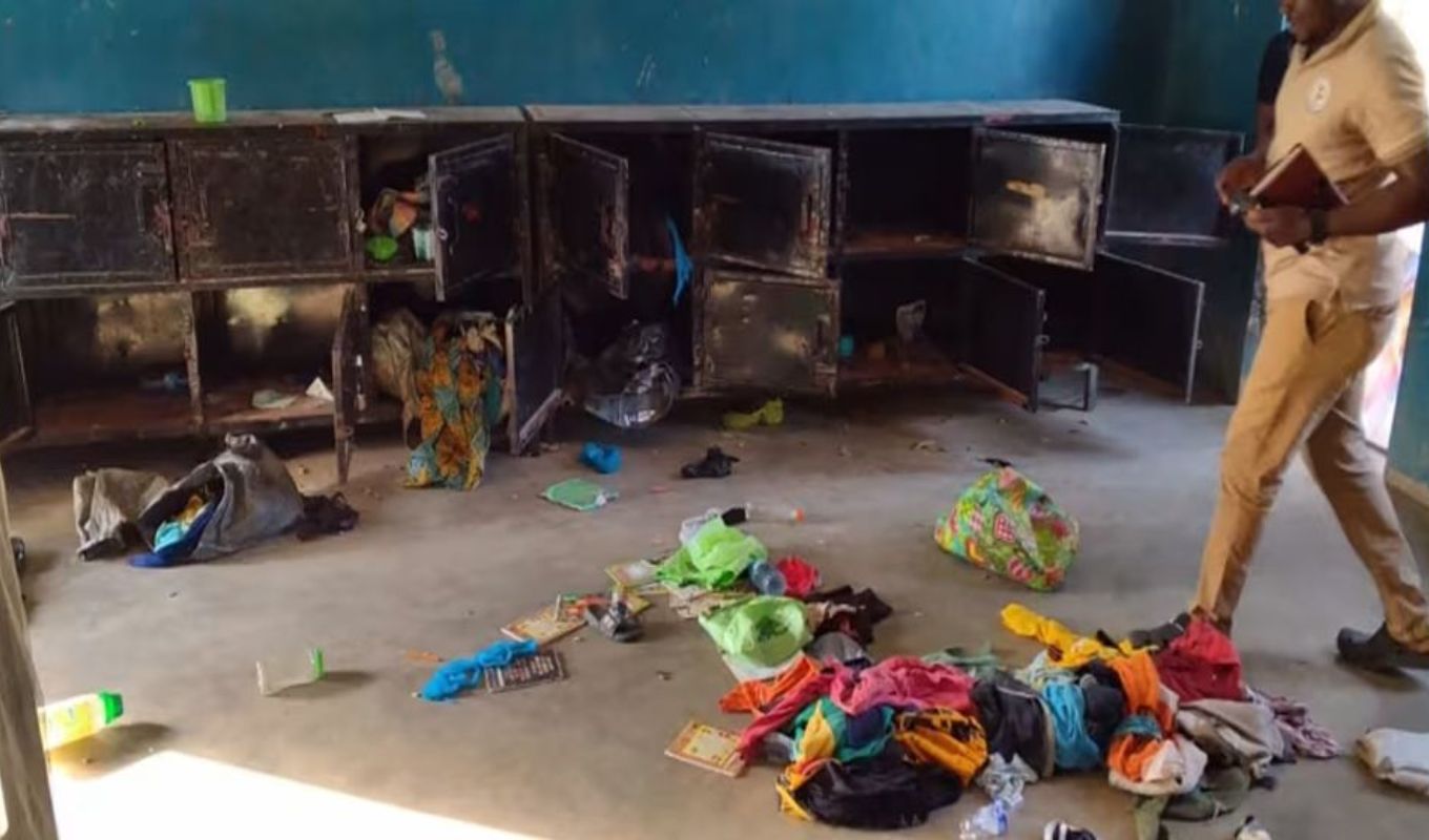 227 Students and Teachers Abducted from School in Nigeria নাইজেরিয়ার ক্যাথলিক স্কুলে বন্দুকধারীদের অপহরণ, ২২৫ শিক্ষার্থী ও শিক্ষক নিখোঁজ