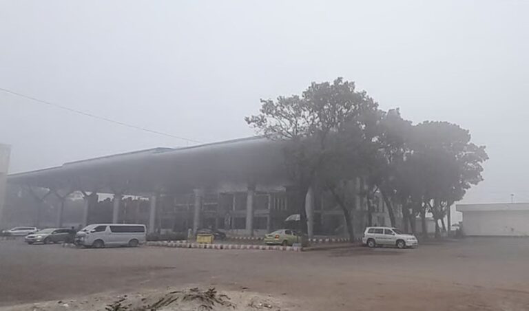 Dense Fog Disrupts Flight Operations in Saidpur কুয়াশায় দৃশ্যমানতা কম, সৈয়দপুরে ফ্লাইট দেরিতে চলছে