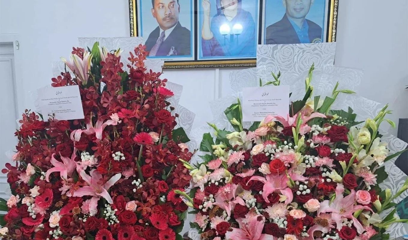 খালেদা জিয়ার সুস্থতা কামনায় পাকিস্তানের প্রধানমন্ত্রী ও উপ-প্রধানমন্ত্রীর শুভেচ্ছা 1 Pakistans Prime Minister Sends Flowers Wishing Khaleda Zias Speedy Recovery খালেদা জিয়ার সুস্থতা কামনায় পাকিস্তানের প্রধানমন্ত্রী ও উপ-প্রধানমন্ত্রীর শুভেচ্ছা