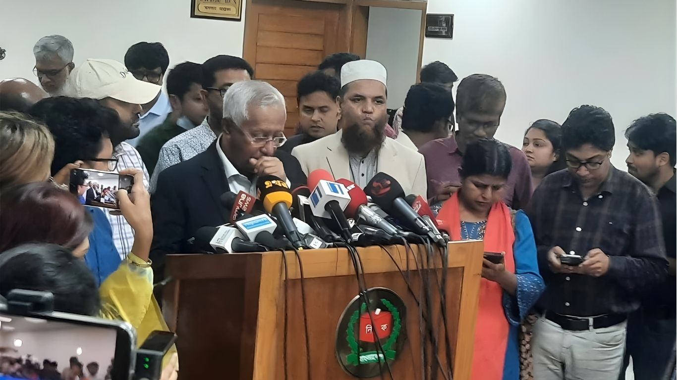 দেশে ভোটার সংখ্যা ১২ কোটি ৭৬ লাখ ছাড়িয়েছে