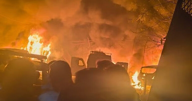 কাশ্মীরে থানায় বিস্ফোরণ