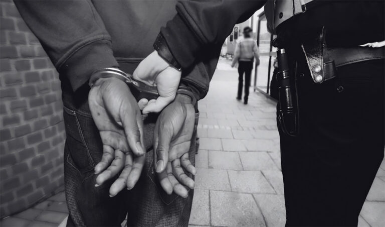 গ্রেপ্তার মিরপুরে ককটেলসহ একজন গ্রেপ্তার