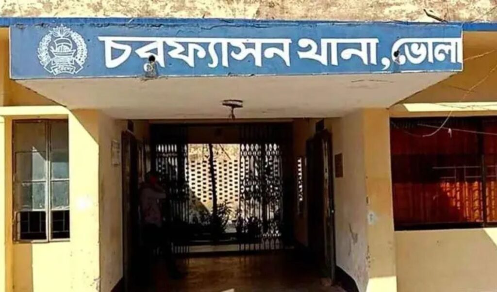 প্রাইভেট পড়া শেষ করে বাড়ি ফেরার পথে দুই স্কুলছাত্রের বিদ্যুৎস্পৃষ্টে মৃত্যু ভোলায় বিদ্যুৎস্পৃষ্টে দুই স্কুলছাত্রের মৃত্যু