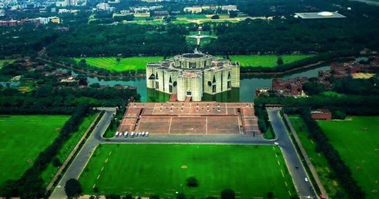 বিএনপি’র দিকে তাকিয়ে সমমনারা