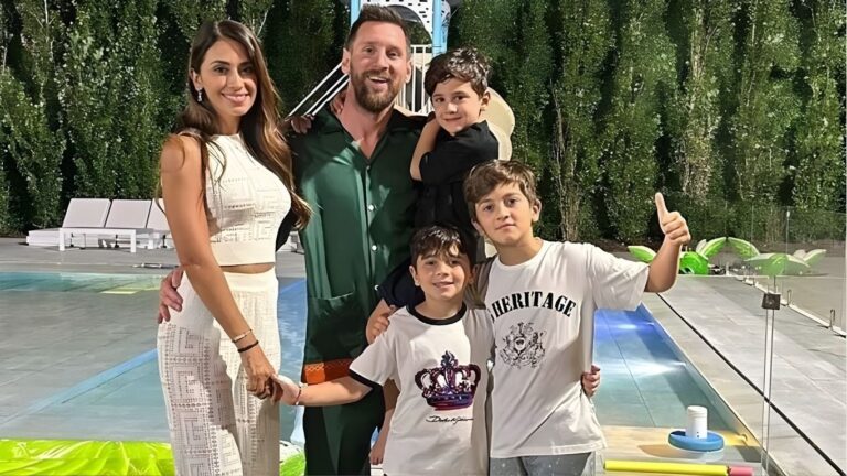 মেসি ও তার পরিবার বার্সেলোনায় ফেরা নিয়ে ‘সবসময় কথা বলেন’ মেসি ও তার পরিবার