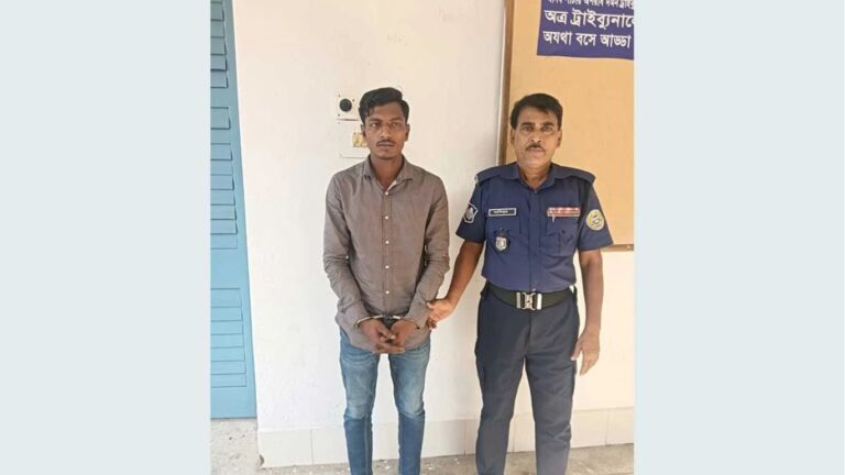 যৌনপল্লিতে প্রেমিকাকে বিক্রি