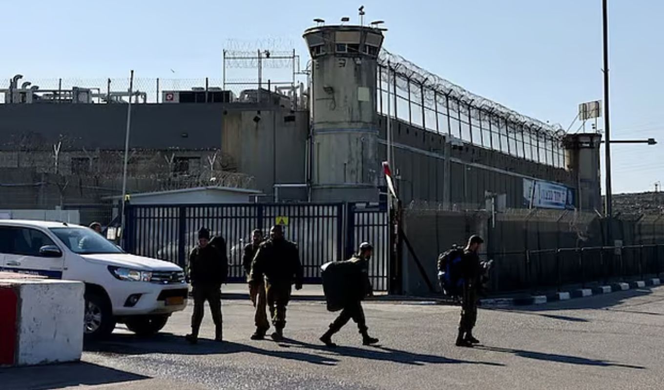 ইসরায়েলের ভূগর্ভস্থ রাকেফেত কারাগারে অমানবিক আটক অবস্থা 1 সূর্যের আলোহীন ইসরায়েলের গোপন কারাগার ‘রাকেফেত ইসরায়েলের ভূগর্ভস্থ রাকেফেত কারাগারে অমানবিক আটক অবস্থা