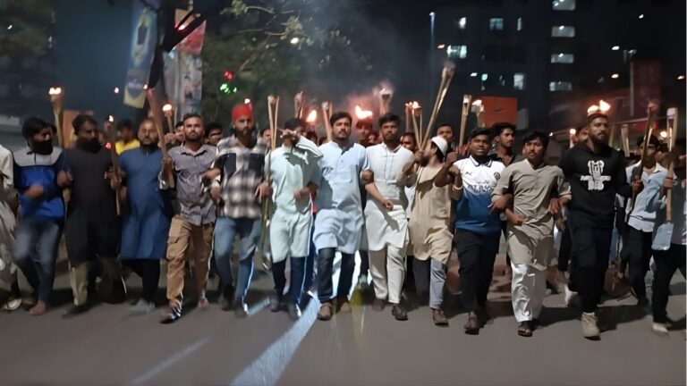 ‘জয় বাংলা’ স্লোগান এনসিপির মশাল মিছিলে