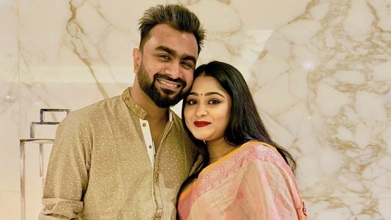কন্যাসন্তানের জনক হলেন সংগীতশিল্পী ইমরান