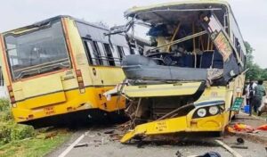 11 killed in head on collision between two government buses in India 11 killed in head-on collision between two government buses in India