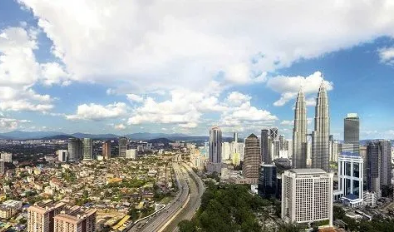 পুনঃবীমা বাজারে স্থিতিশীলতার বার্তা হ্যানোভার রি’র 1 Untitled design 61 পুনঃবীমা বাজারে স্থিতিশীলতার বার্তা হ্যানোভার রি’র