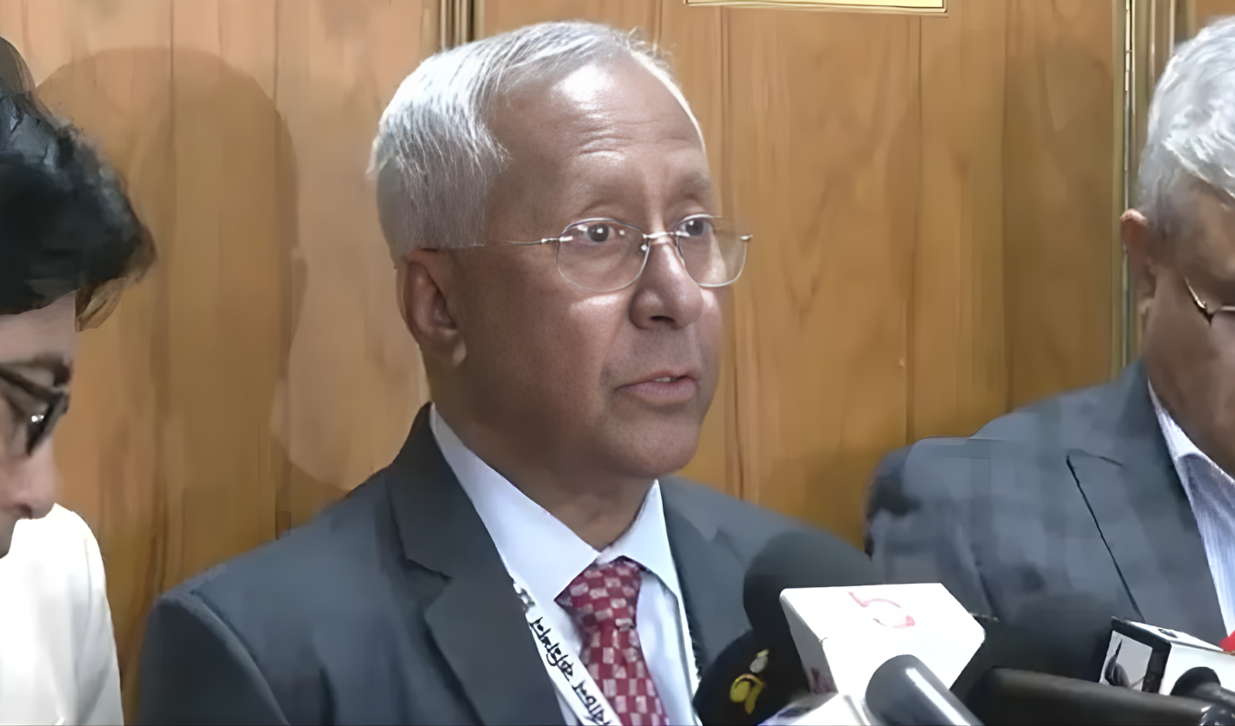 তফশিল ও ভোটের তারিখ নিয়ে বিভ্রান্তি ছড়ানো থেকে বিরত থাকার আহ্বান ইসির তফশিল-ভোটের সম্ভাব্য তারিখ নিয়ে বিভ্রান্তি না ছড়ানোর নির্দেশ ইসির