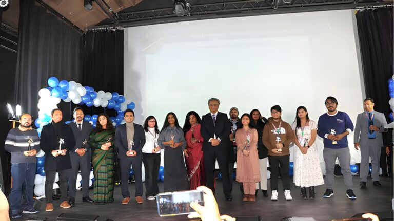 প্যারিসে ৩০ বাংলাদেশি শিক্ষার্থীর অভূতপূর্ব সম্মাননা—যা দেখে বিস্মিত সবাই প্যারিসে ৩০ বাংলাদেশি শিক্ষার্থীর অভূতপূর্ব সম্মাননা—যা দেখে বিস্মিত সবাই!