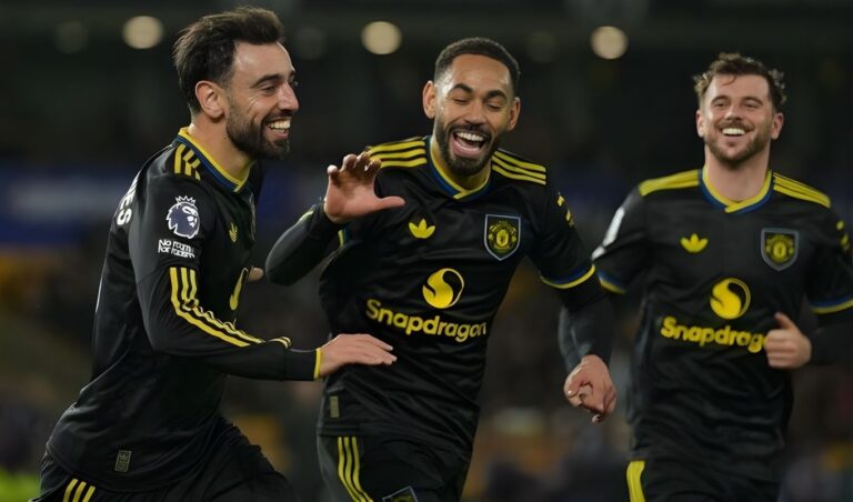 ফার্নান্দেজের জোড়া গোল, তবুও বিতর্ক!