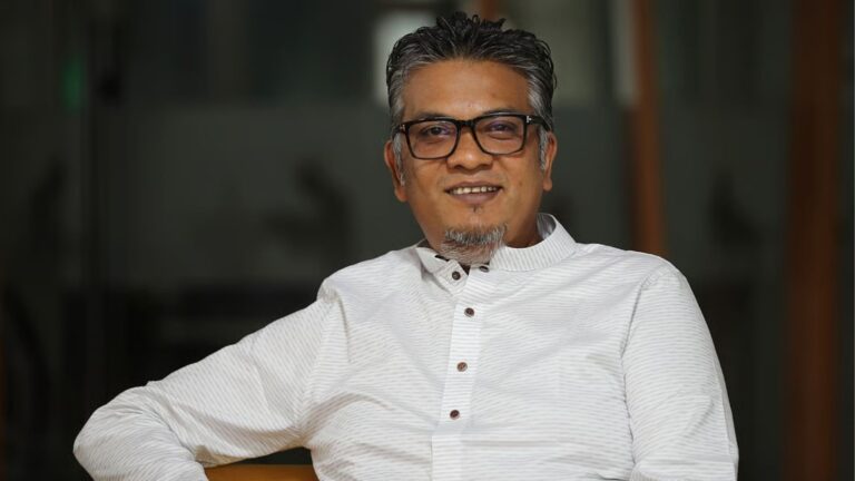 বদলায়নি গায়ক মাহাদী