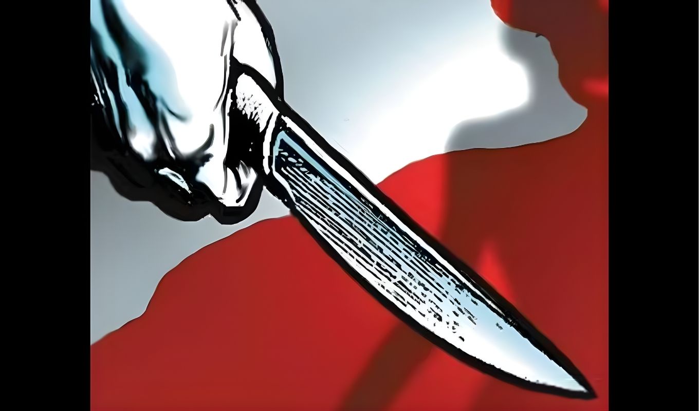 রাজনীতির দাপটে গ্রামের নারীরা আক্রান্ত 1 রাজনীতির দাপটে গ্রামের নারীরা আক্রান্ত