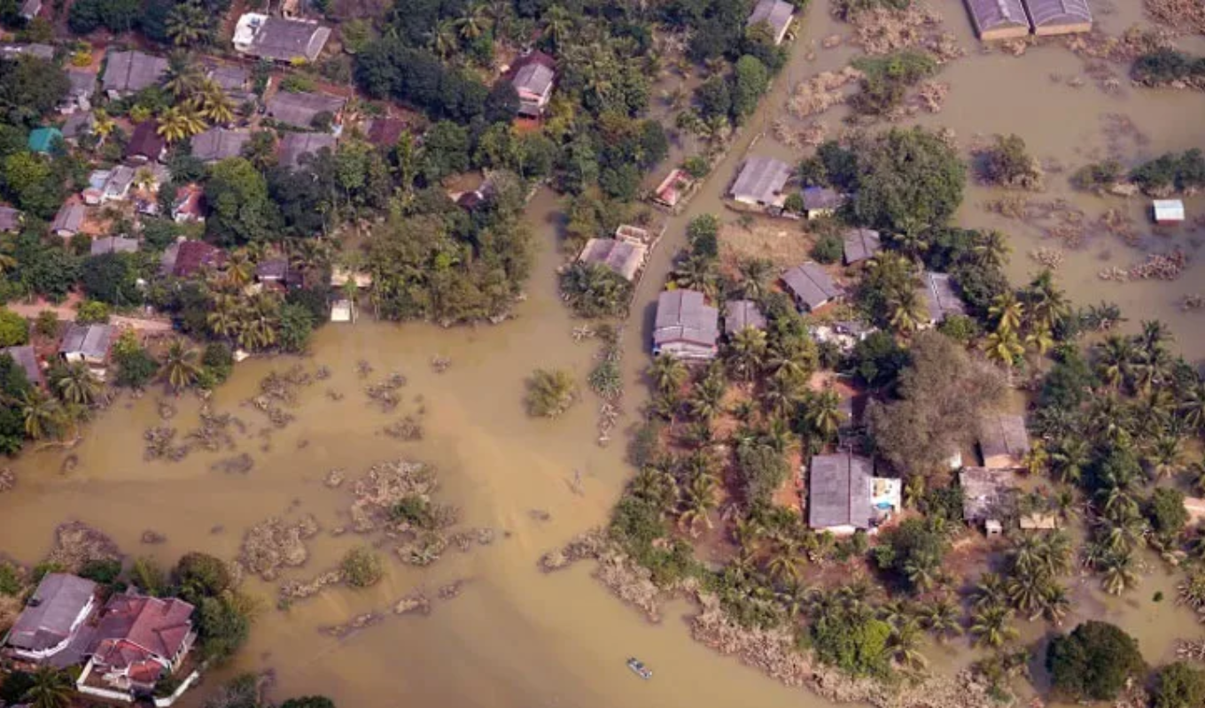 শ্রীলঙ্কায় ভূমিধস ও বন্যায় মৃতের সংখ্যা ৬১৮ শ্রীলঙ্কার বন্যা ও ভূমিধসে নতুন সতর্কতা, মৃতের সংখ্যা বেড়ে ৬১৮