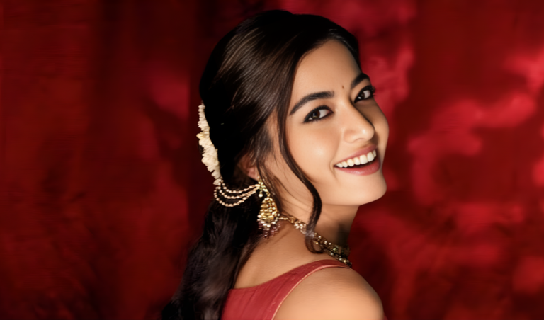 স্বপ্নের বছরের শেষে বিয়ের গুঞ্জনে সিলমোহর মুখ খুললেন রাশমিকা বিয়ের প্রশ্নে রাশমিকার রহস্যময় জবাব: বললেন সঠিক সময়ে ঘোষণা দেব