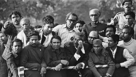 bbc02bcd fd99 4c22 bb7a ce55656a1de7 বঙ্গবন্ধুর স্বদেশ প্রত্যাবর্তন: বাঙালির বিজয়ের পূর্ণতা ও ঐতিহাসিক মাহেন্দ্রক্ষণ