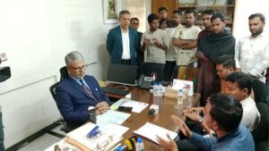 ঢাবিতে চাঁদাবাজি ও উচ্ছেদ সিন্ডিকেট ভাঙার দাবি ছাত্রদলের ঢাবিতে চাঁদাবাজি ও উচ্ছেদ সিন্ডিকেট ভাঙার দাবি ছাত্রদলের